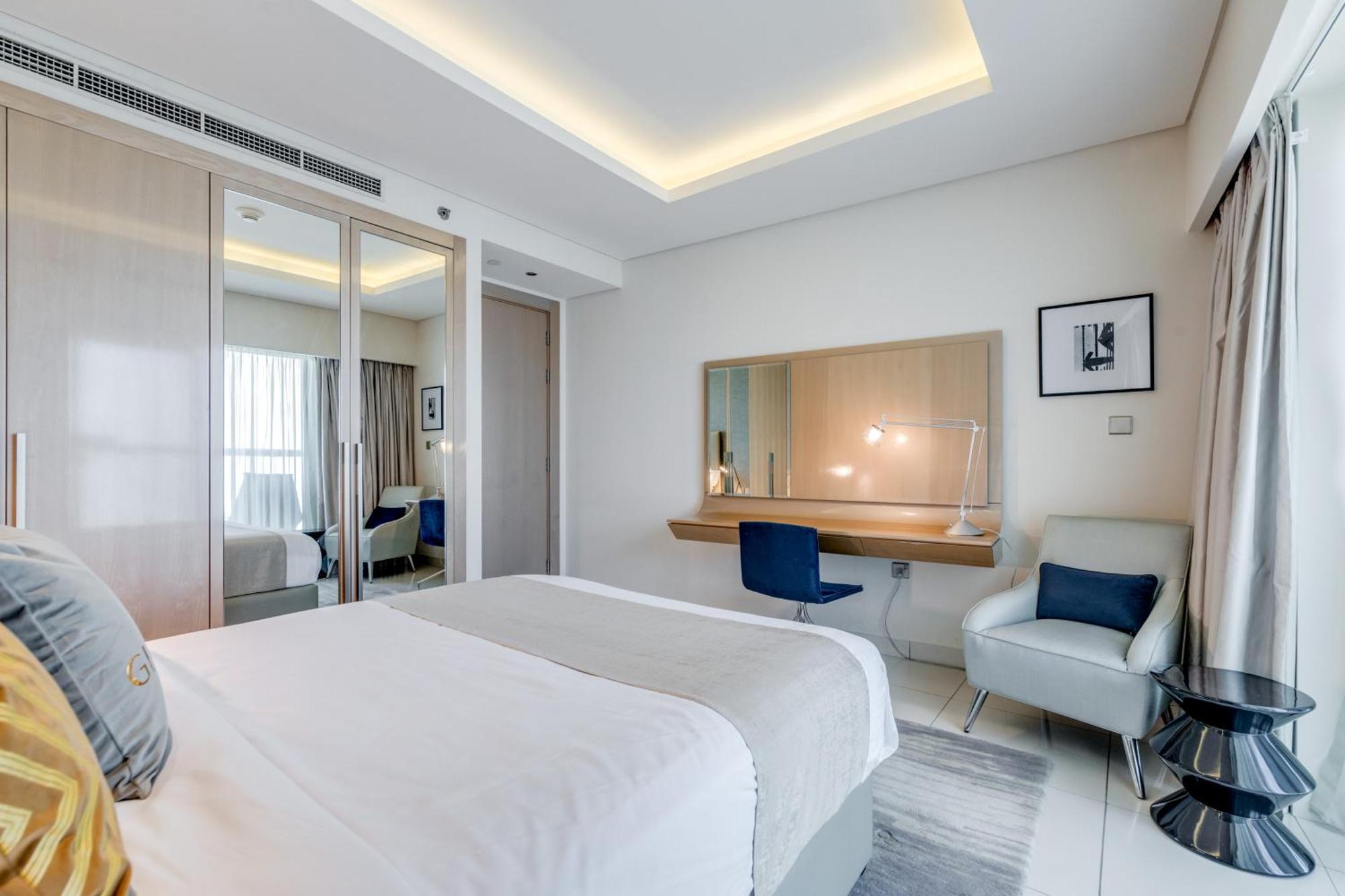 Globalstay Damac Towers By Paramount In Business Bay Dubái Exterior foto