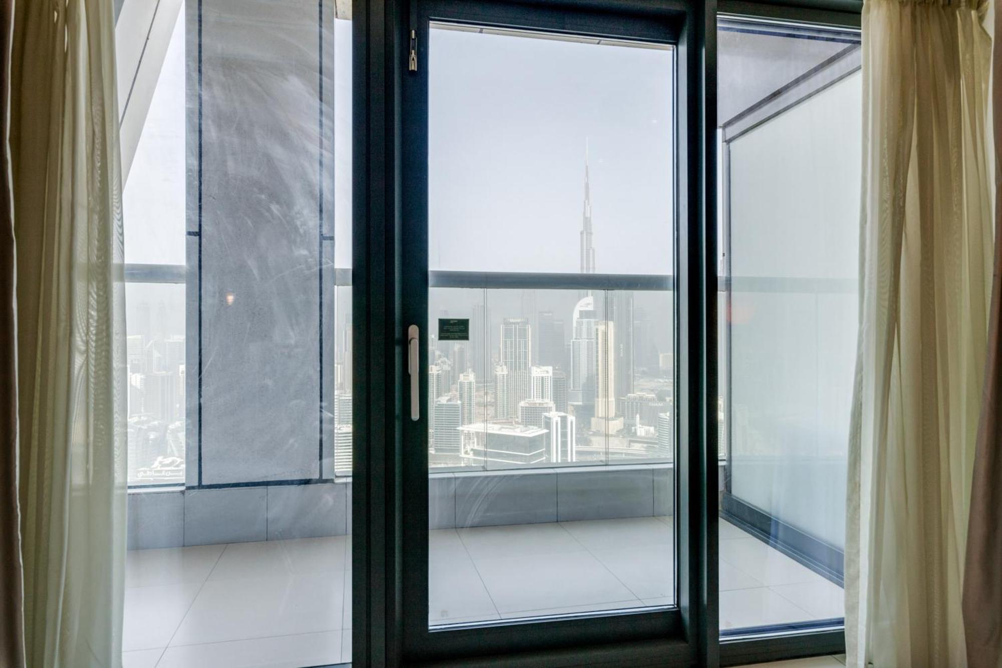 Globalstay Damac Towers By Paramount In Business Bay Dubái Exterior foto