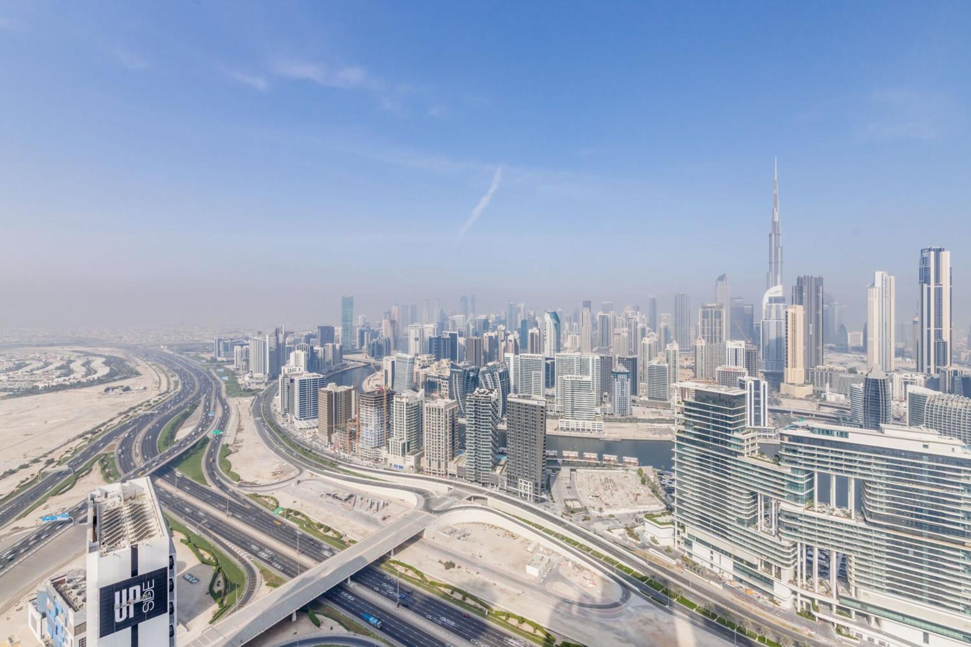 Globalstay Damac Towers By Paramount In Business Bay Dubái Exterior foto